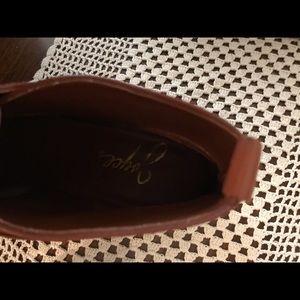 Joyce boots Size 8 1/2